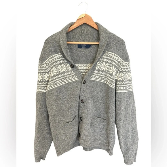 J.Crew men’s wool cardigan size  M good used condition back has a couple flaws - Picture 1 of 8